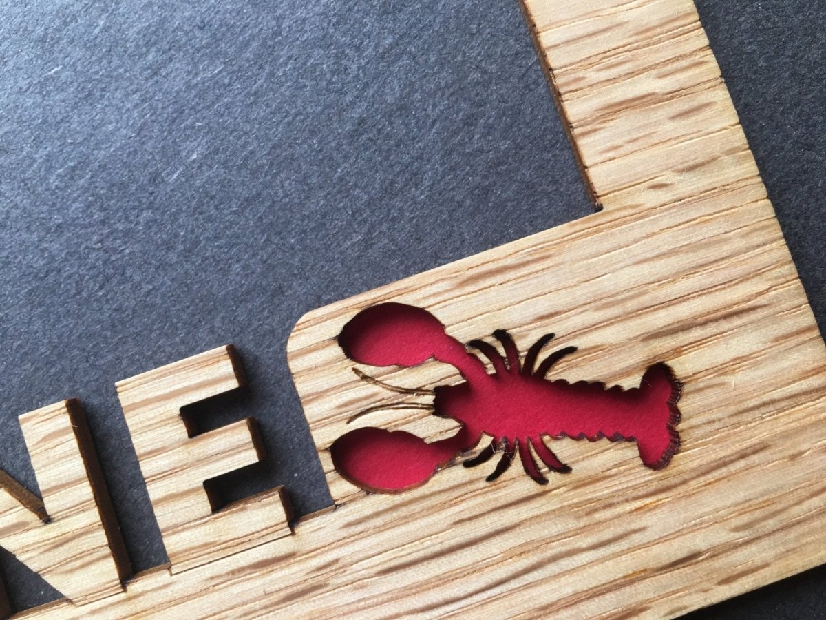 Maine Picture Frame - 5x7 Frame Hold 4x6 Photo - Legacy Images - Picture Frames - 5x7 picture frame Maine picture frame laser engraved