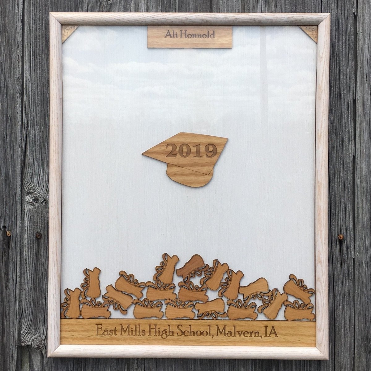 2026 Graduation Guestbook - Legacy Images - Guestbook - 11x14 Picture Frame 12x16 picture frame 16x20 picture frame laser engraved Whitewash Round