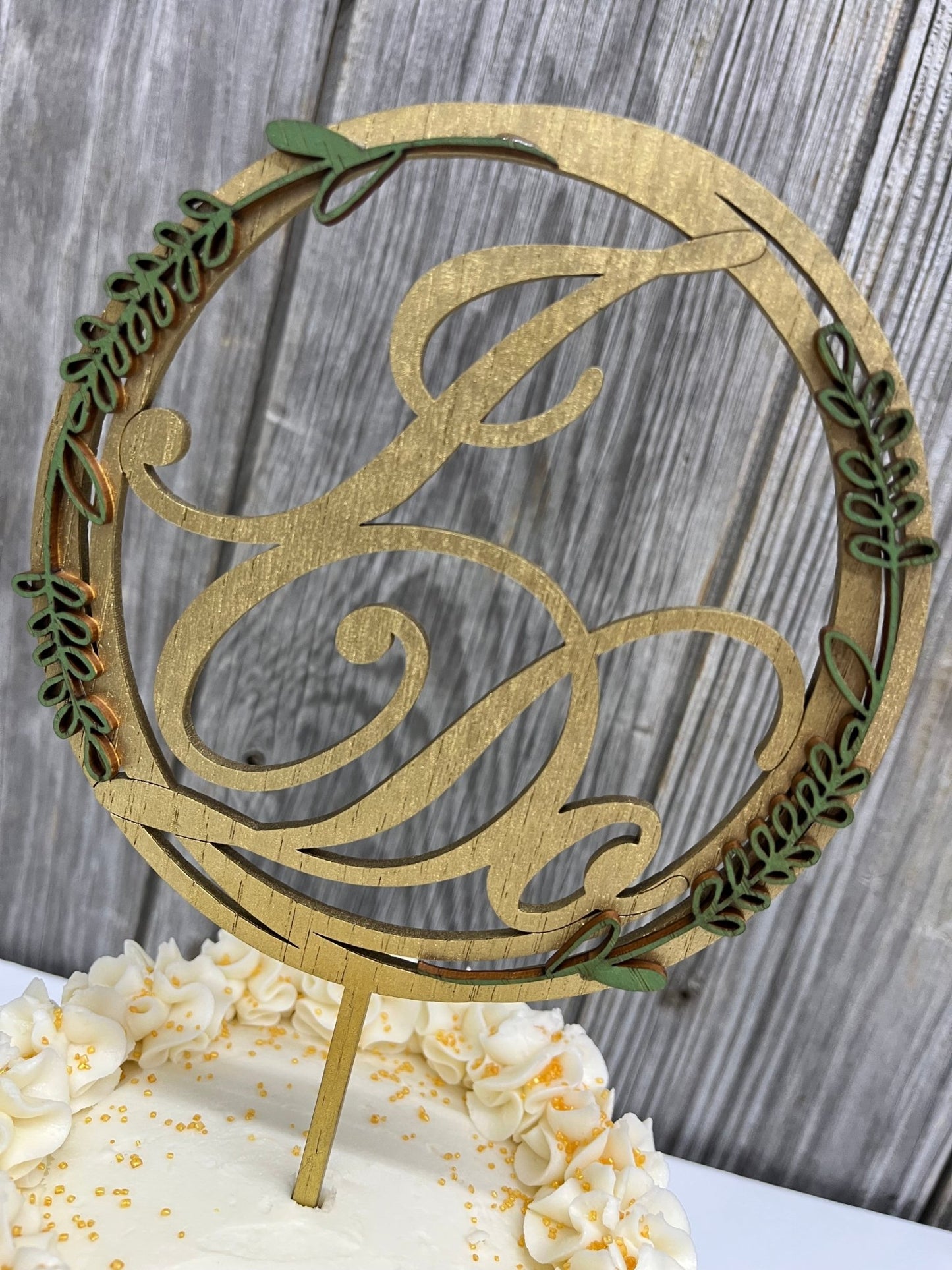 Couples Names Wedding Cake Topper - Couples Names Wedding Cake Topper - Legacy Images - Cake Decorating Supplies - Legacy Images - Cake Decorating Supplies